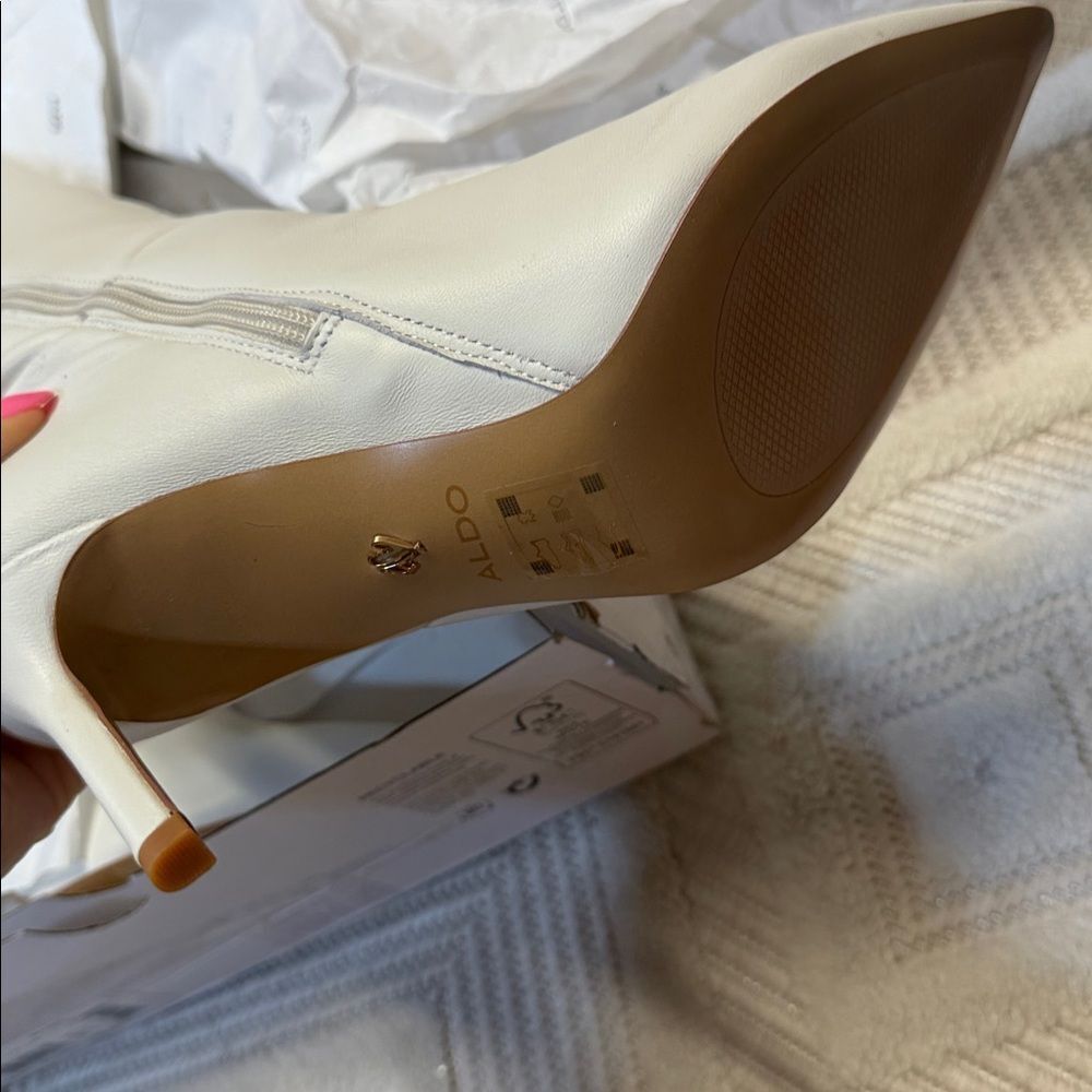 Aldo Laroche Boot - Picture 4 of 11